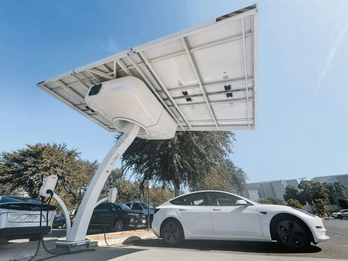 Automakers now have more time to comply with rules governing sourcing of battery materials, such as graphite, of which China has the majority of the world’s supply. - Pexels/Kindel Media