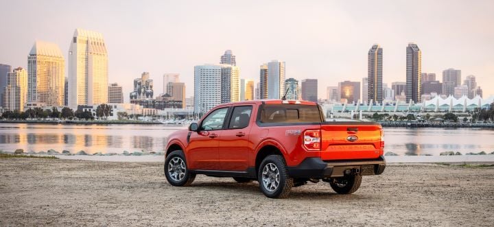 One or both taillights on 2022 to 2024 Mavericks can deactivate. - Ford