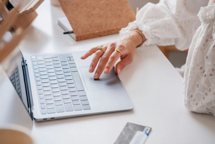 Does your website offer a seamless experience, guiding shoppers through the process, eliminating information re-entry and offering options for self-service and live help? - Pexels/PNW Production