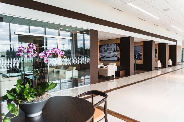 New Lincoln-only dealership offers an elegant setting for shoppers. - Holman