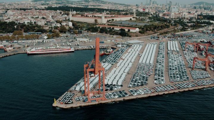 Due to little overseas appetite for oversize vehicles, Ford and General Motors have scaled back overseas operations, compounding the trade imbalance, the report says. - Pexels/Julien Goettelmann