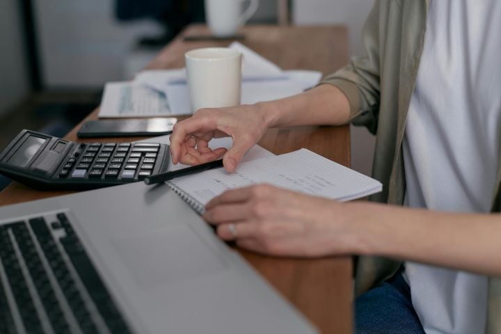 The average owed on the under-water trade-ins in the third quarter was $6,905, a historical record. - Pexels/Mikhail Nilov